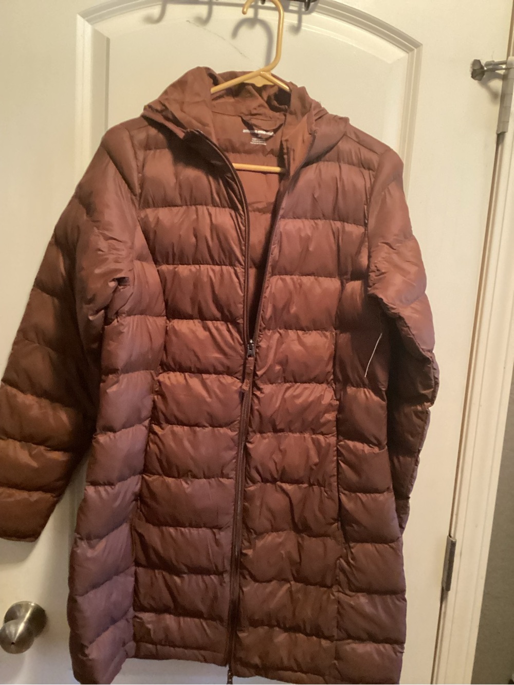 Amazon Essentials Brown Quilted Hooded Puffer Jacket - Picture 6 of 8